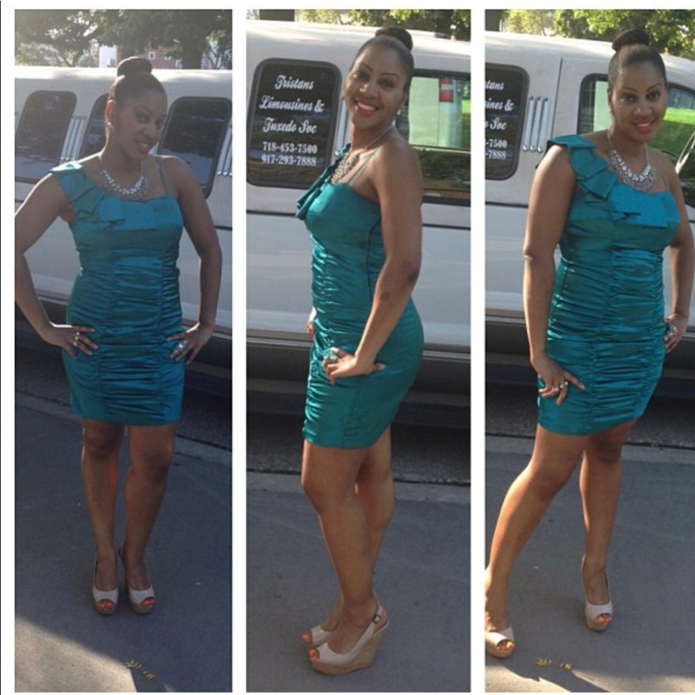 Beautiful Teal dress